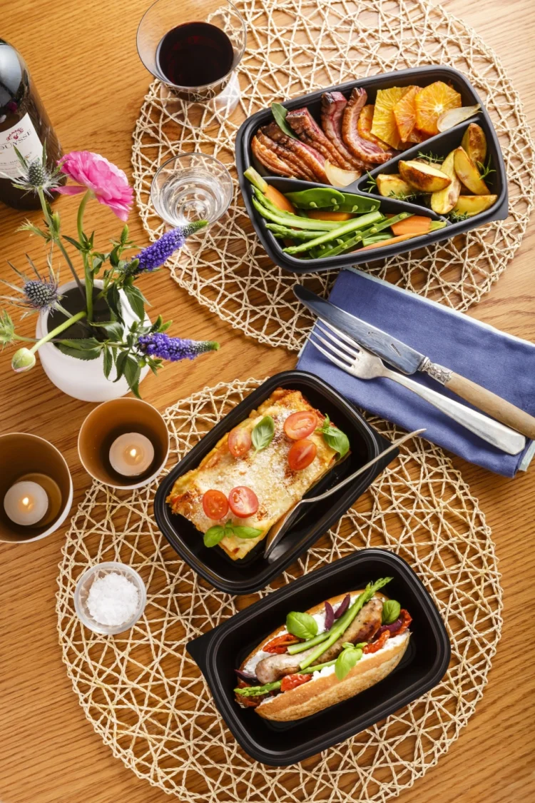  Rectangular container 3 compartments Black 900ml 23x17cm 
