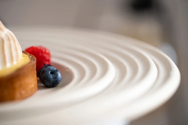  Wave round plate white Ø18cm 